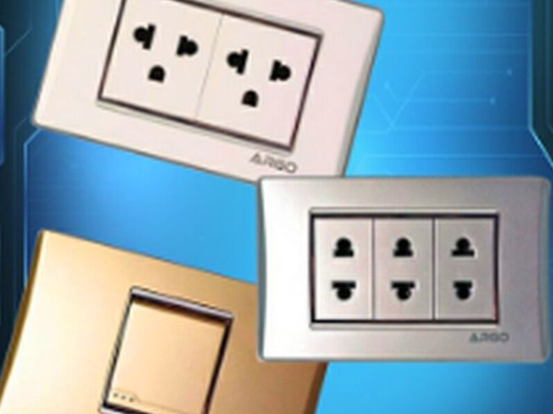 Voltaje y Conectores Eléctricos